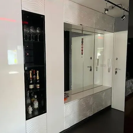 Luxe Flat With Private Garage,teracce Apartment *